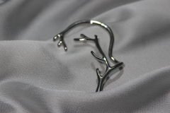 Dal Şeklinde Kulak Climber (Gümüş Rengi)