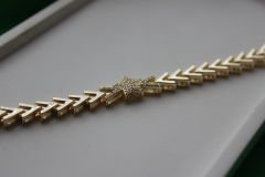 Taşlı Yıldız Bileklik (Altın Rengi)