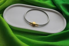 Altın İşlemeli Charm Bileklik